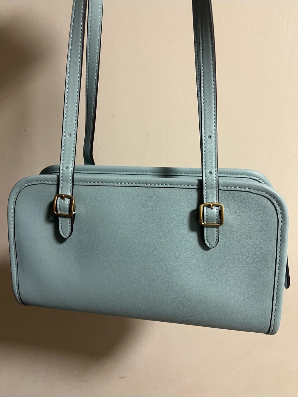 coach swing zip - Picture 3 of 4